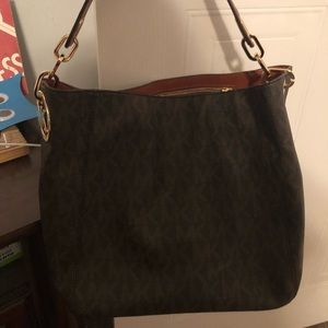 Michael Kors Hobo